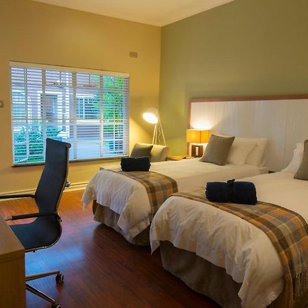Sandalwood Lodge Harare Extérieur photo