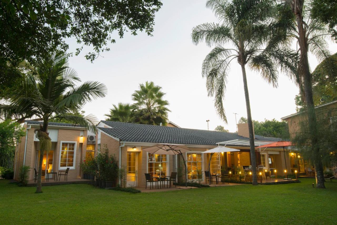 Sandalwood Lodge Harare Extérieur photo