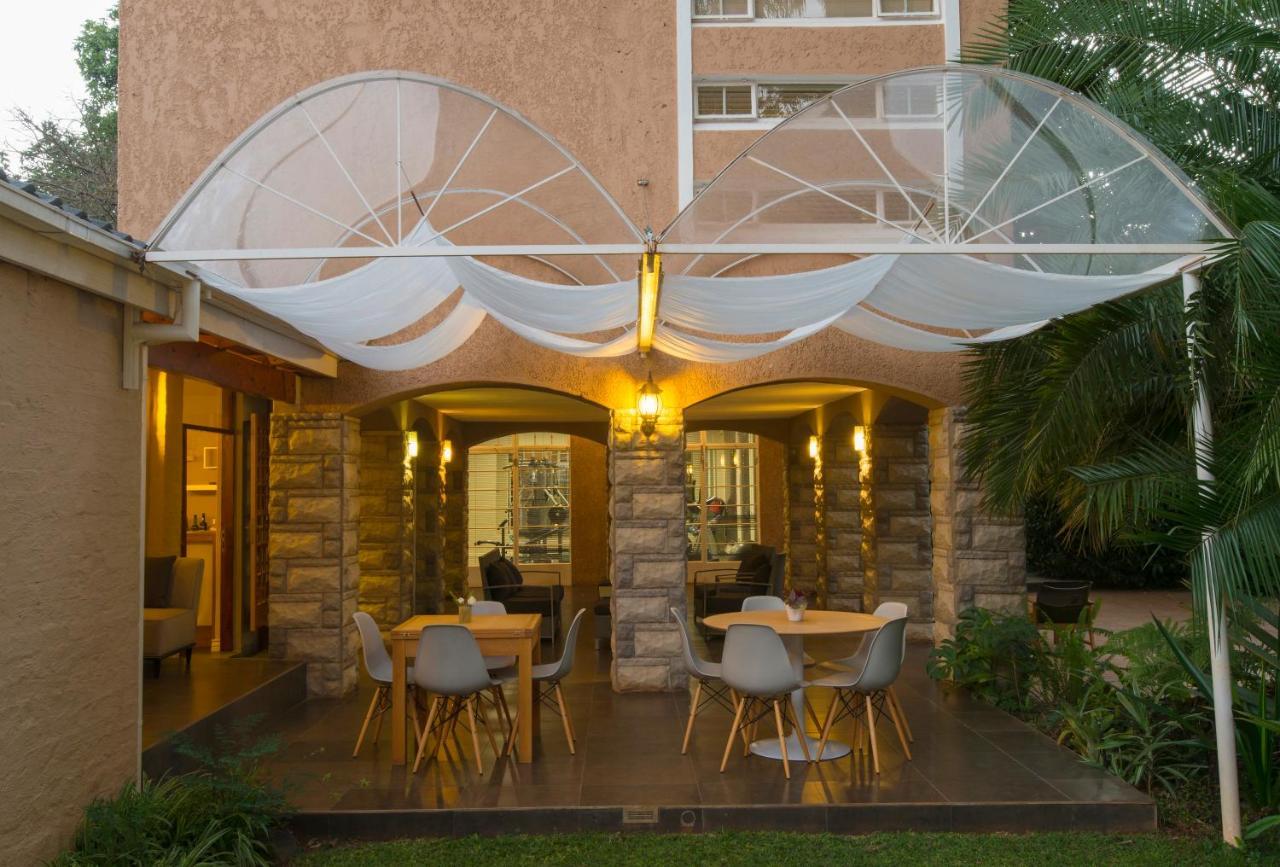 Sandalwood Lodge Harare Extérieur photo